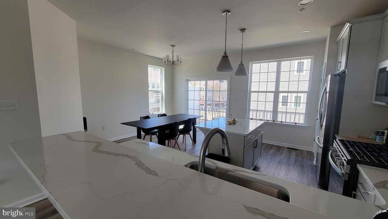 41 Ways Ln - Photo 7 of 30