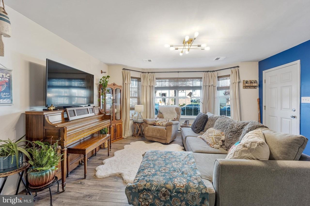 3089 Goshen Dr - Photo 6 of 17