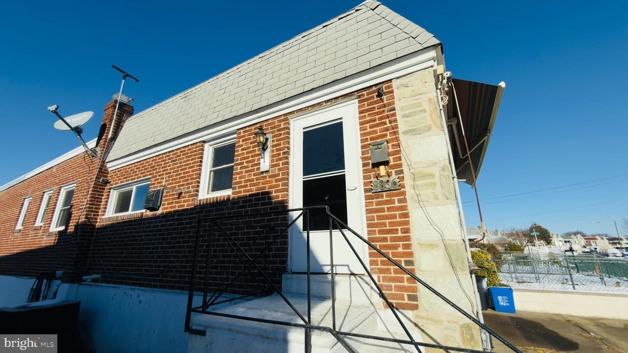 8836 Brous Ave - Photo 3 of 29