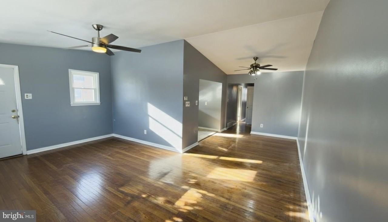 8836 Brous Ave - Photo 6 of 29