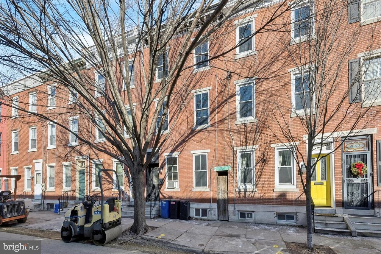 341 Dickinson St - Photo 2 of 27