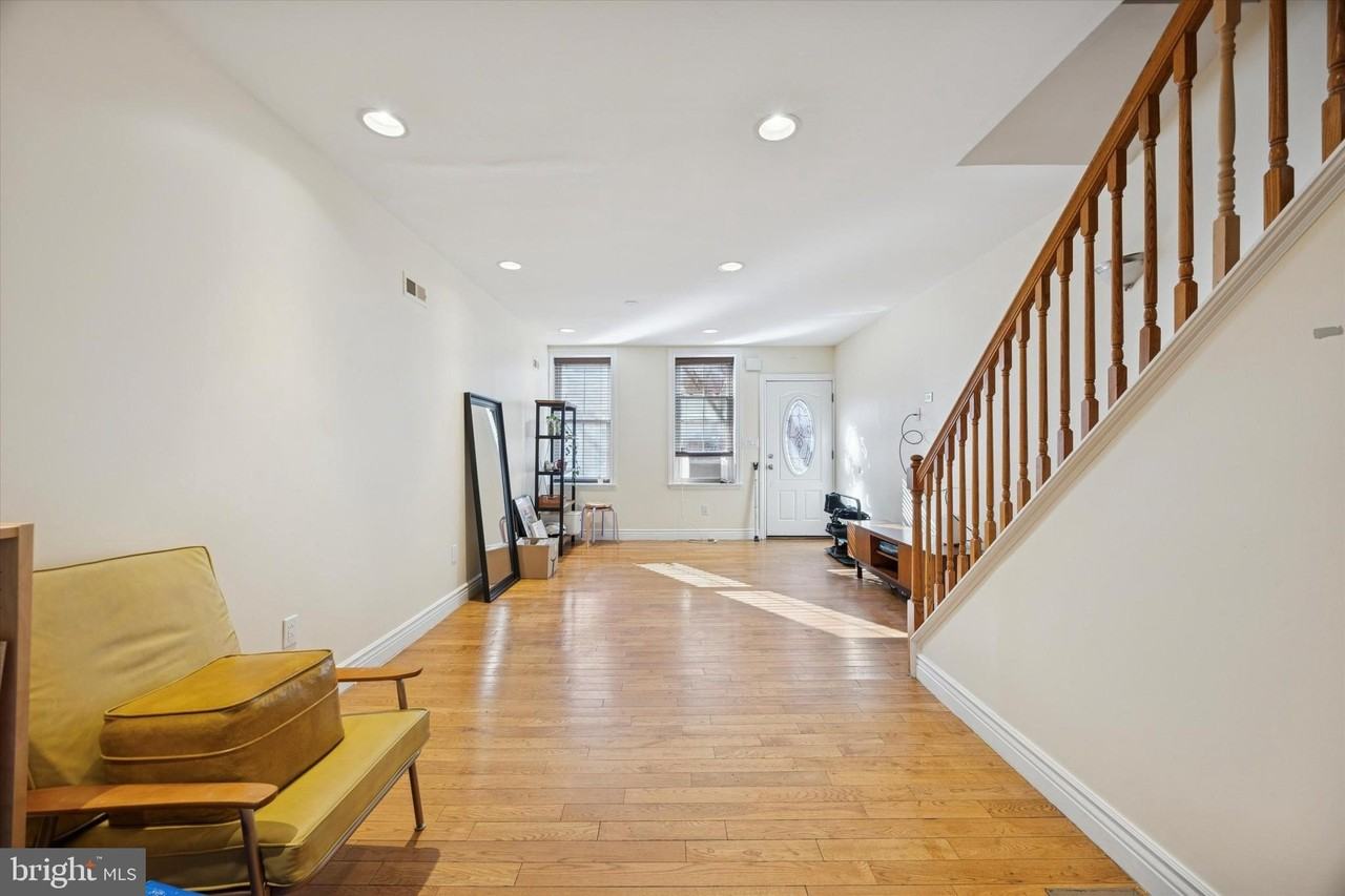 341 Dickinson St - Photo 5 of 27