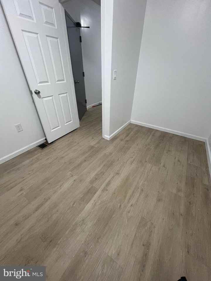 4422 Locust St Unit 1 #1-2AND3 - Photo 4 of 30