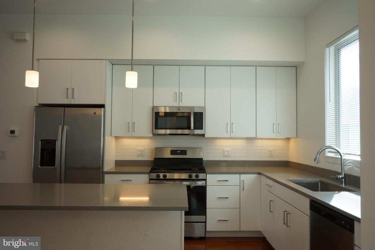 3130 Pierview Ln - Photo 6 of 26