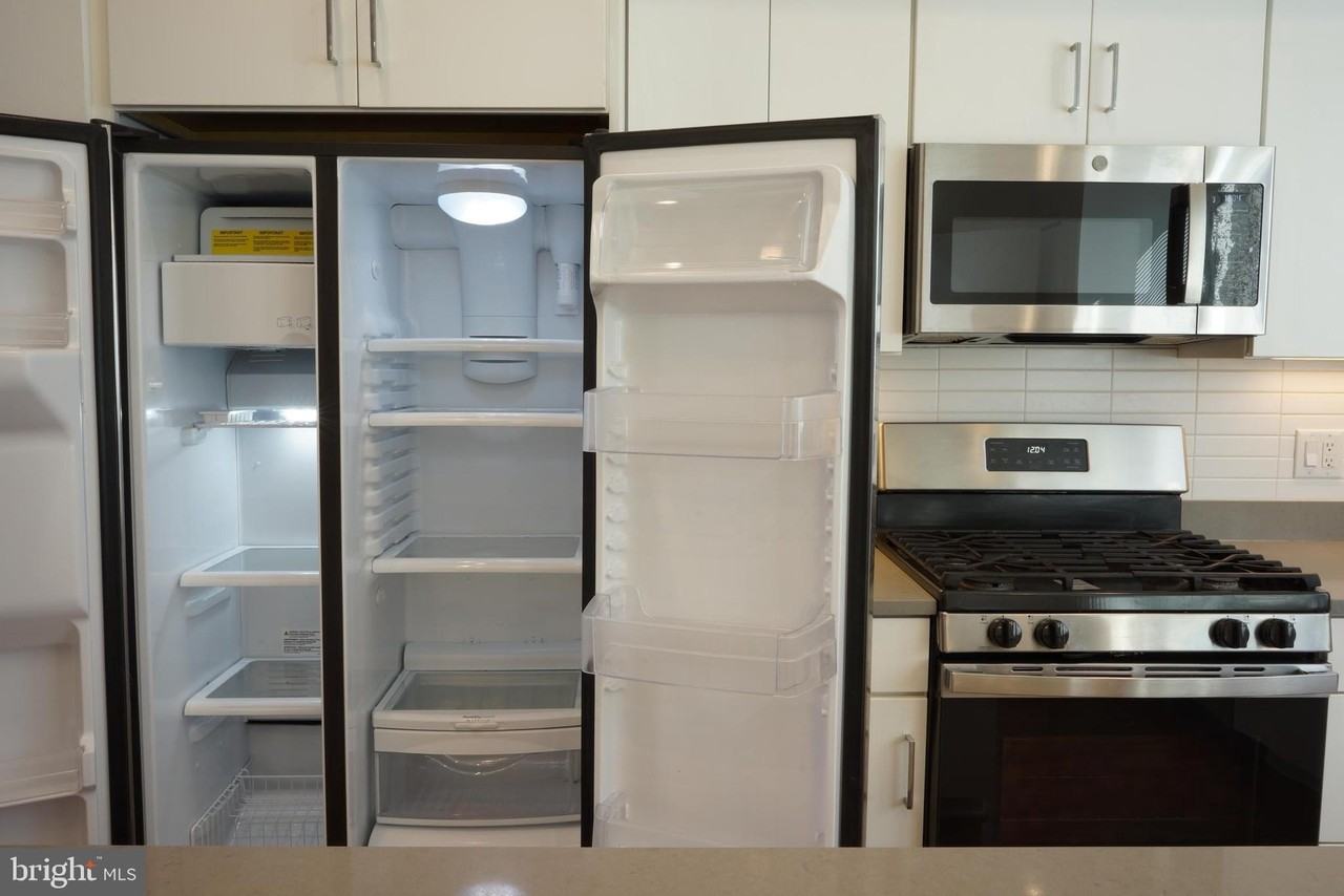 3130 Pierview Ln - Photo 7 of 26