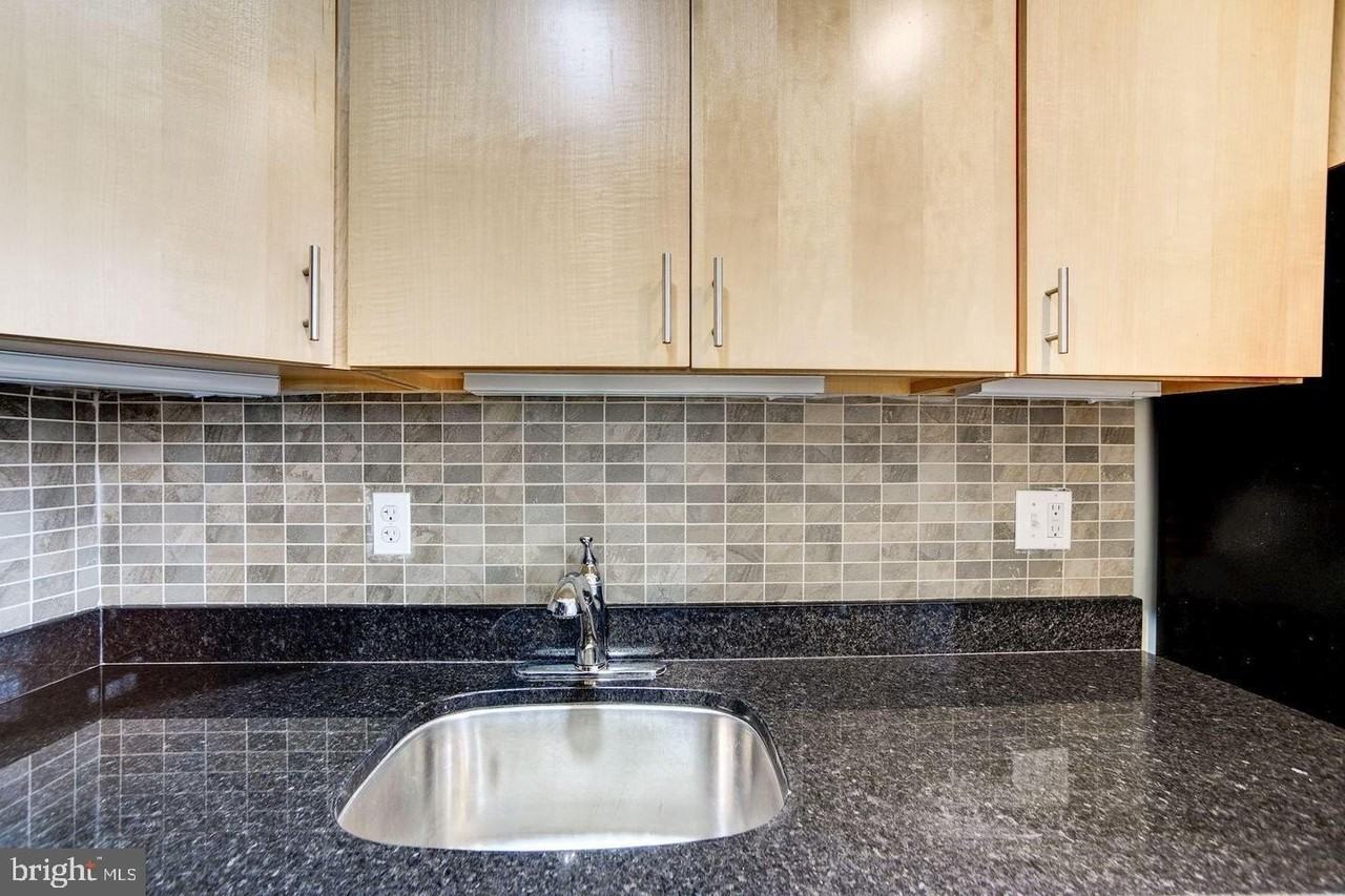 1909 Key Blvd Unit 11551 #11551 - Photo 6 of 14