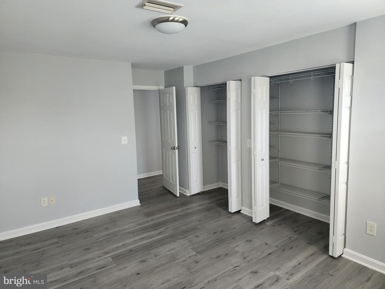 14805 Rydell Rd Apt 303 #303 - Photo 5 of 8