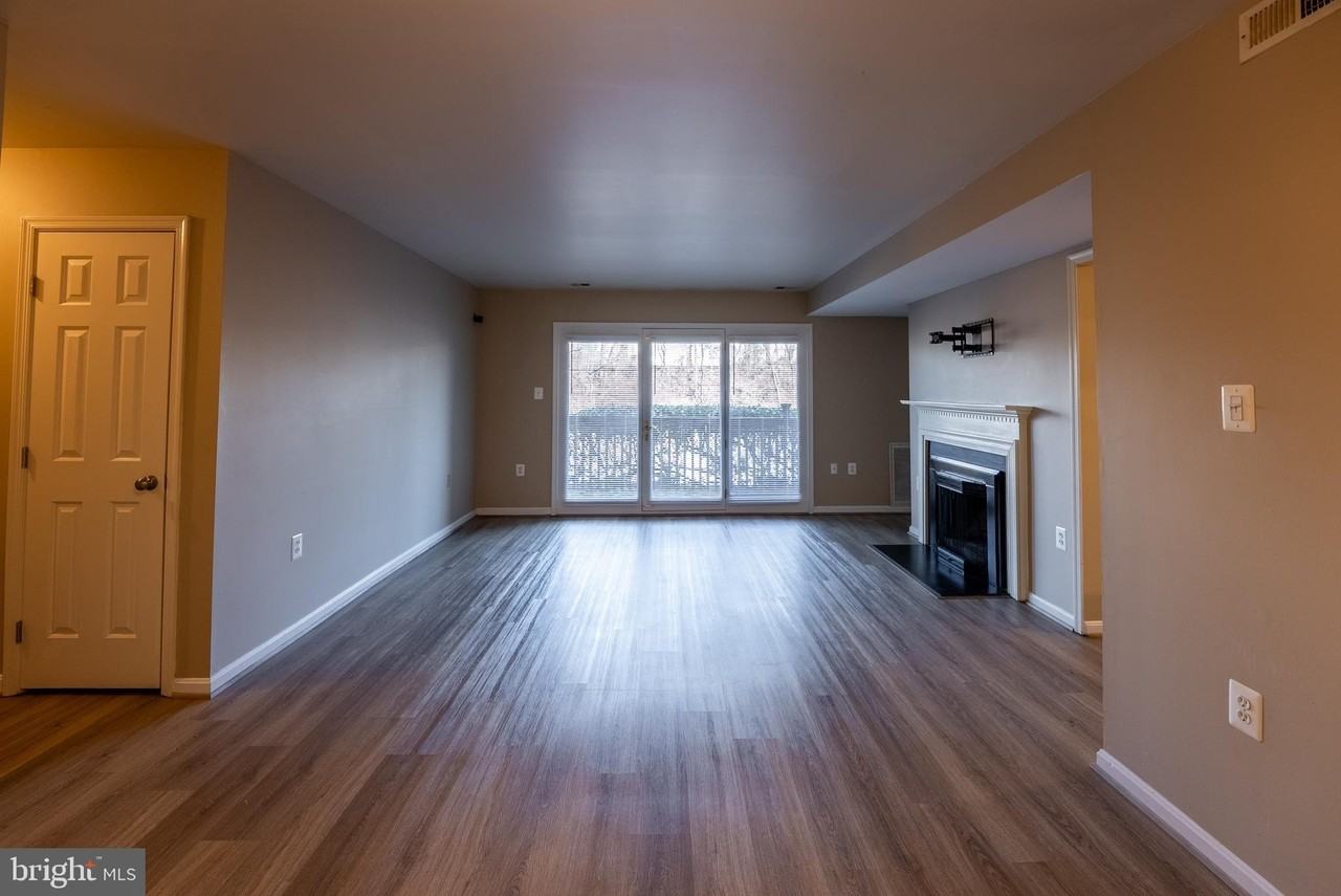 9924 Grapewood Ct - Photo 7 of 25