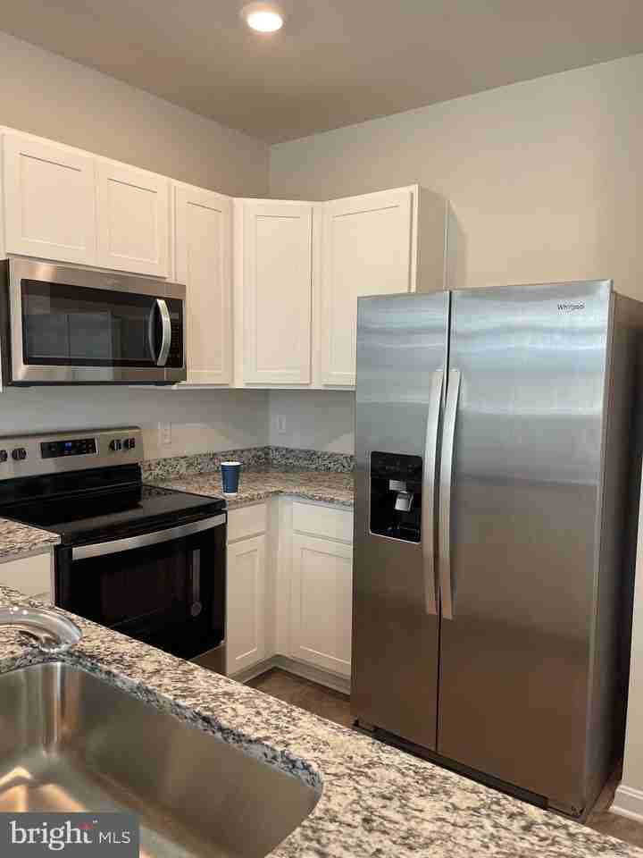 218 Allison Dr - Photo 2 of 6