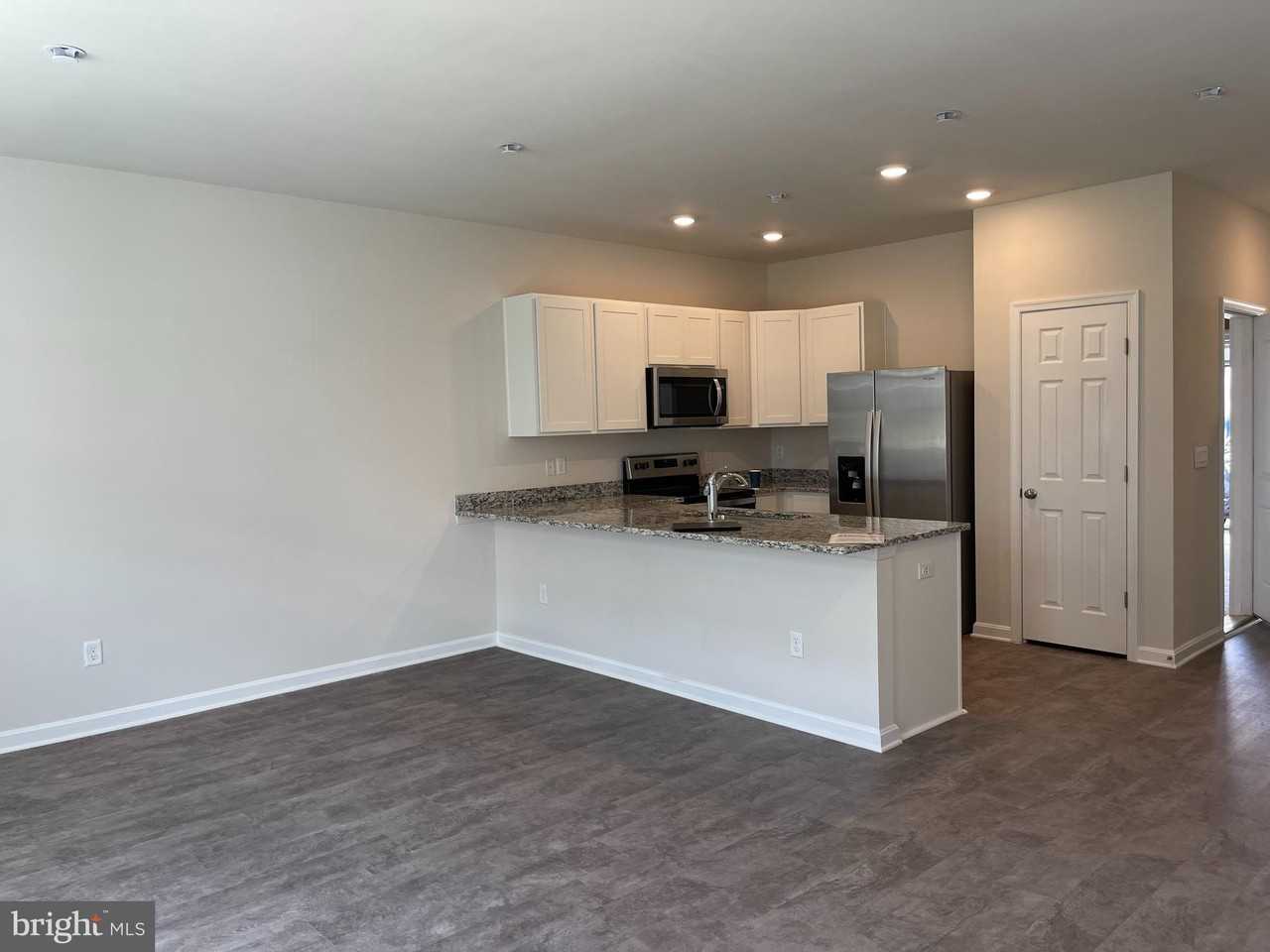 218 Allison Dr - Photo 3 of 6