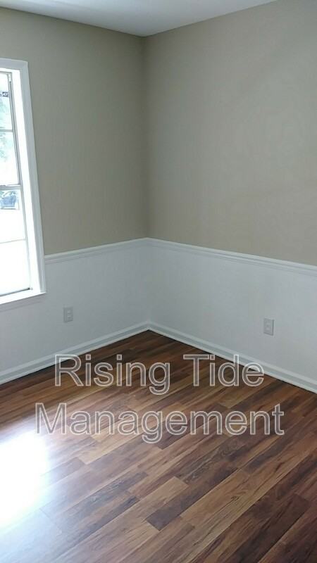 1048 25th Ave N - Photo 7 of 12