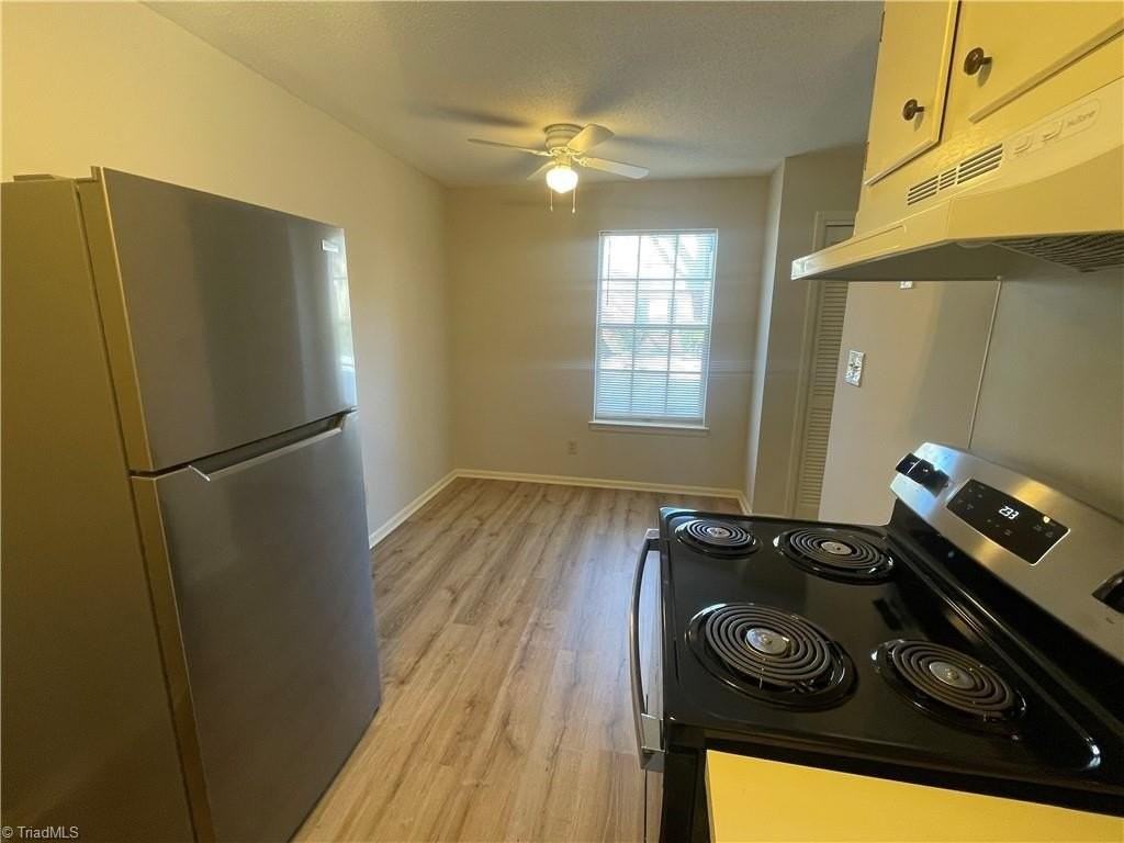 3824 Country Club Rd #E - Photo 5 of 13