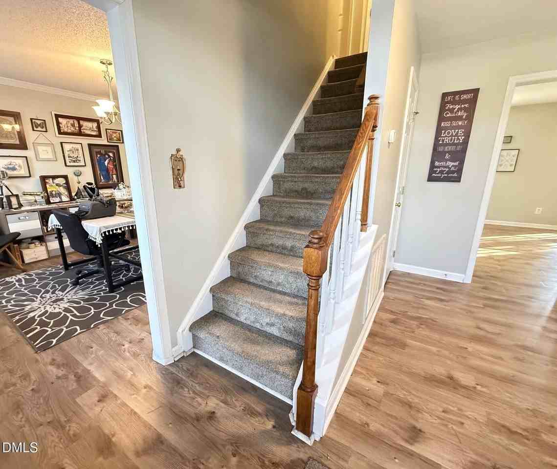 8612 Hobhouse Cir - Photo 4 of 22