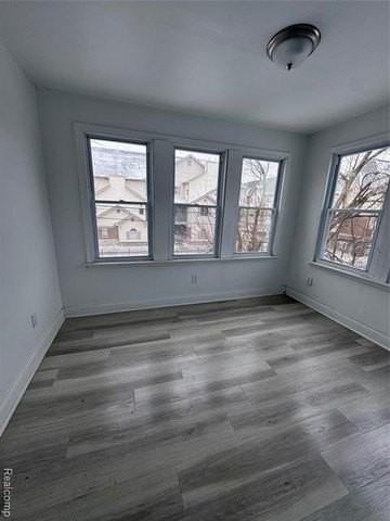 8569 Quincy St - Photo 2 of 15