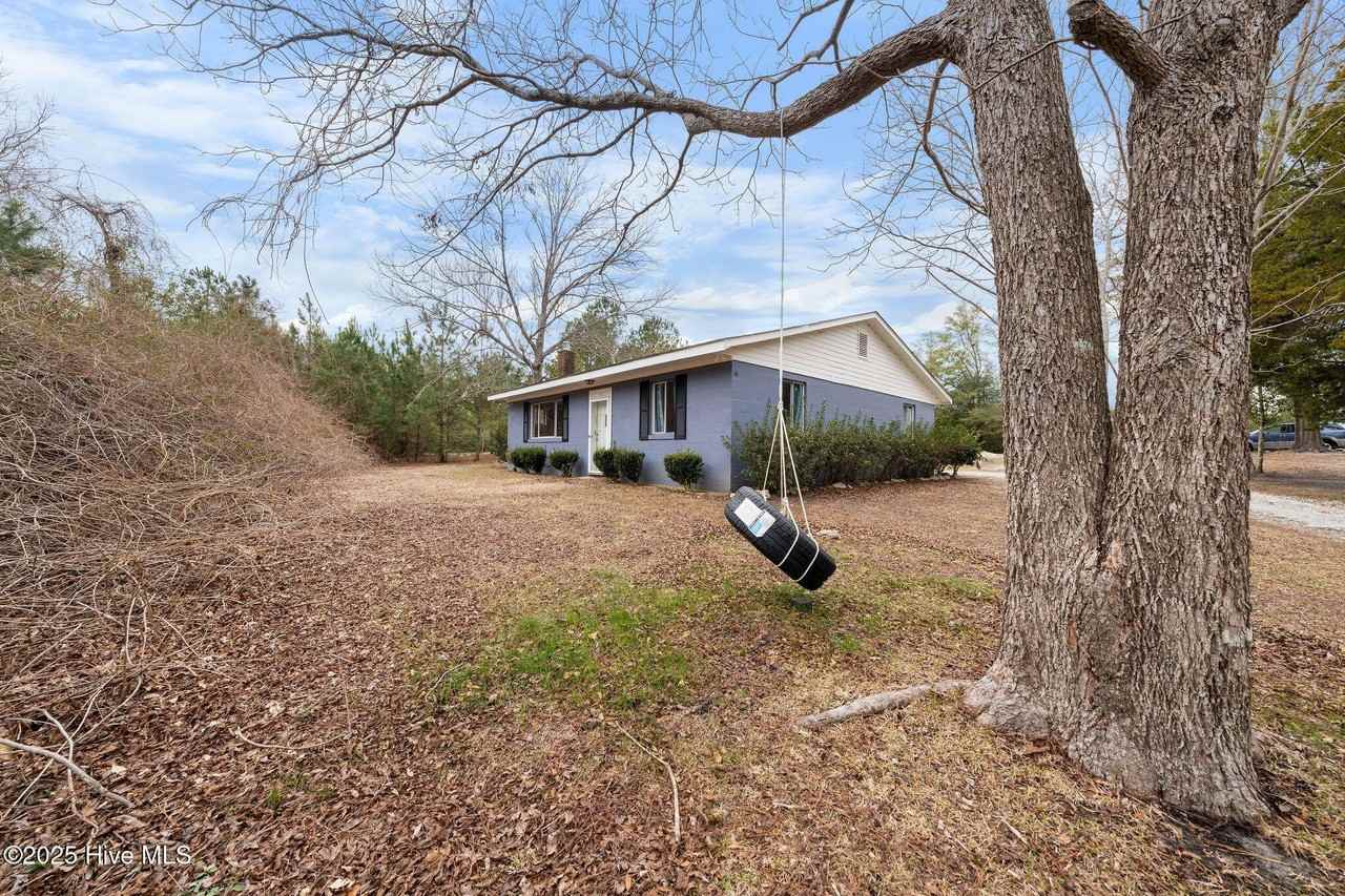 35 Junction Way NE - Photo 2 of 40