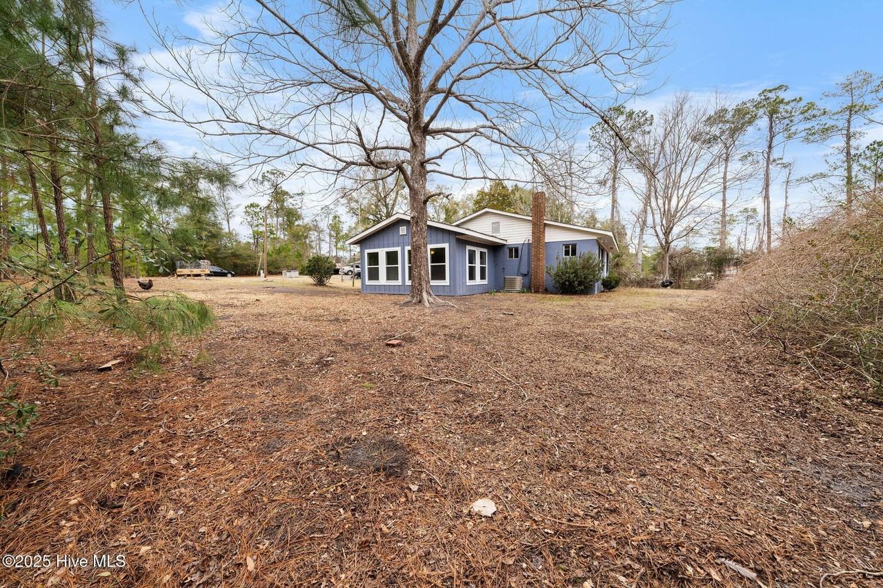 35 Junction Way NE - Photo 3 of 40