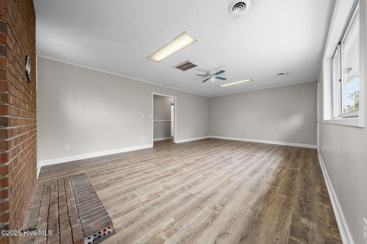 35 Junction Way NE - Photo 7 of 40