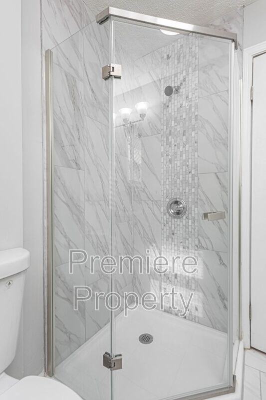 11825 E Roberts St - Photo 7 of 13