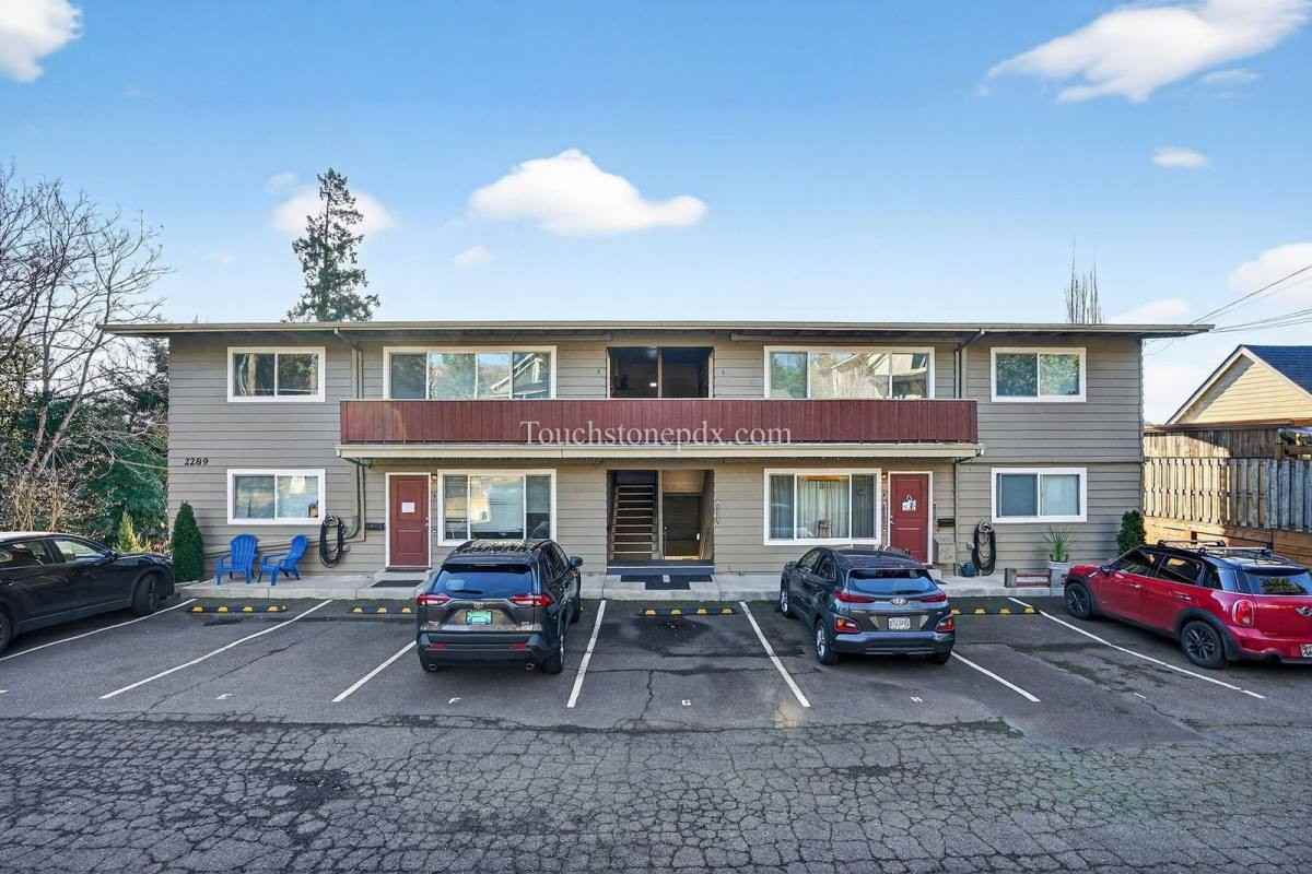 2289 5th Ave #1 - Photo 2 of 9