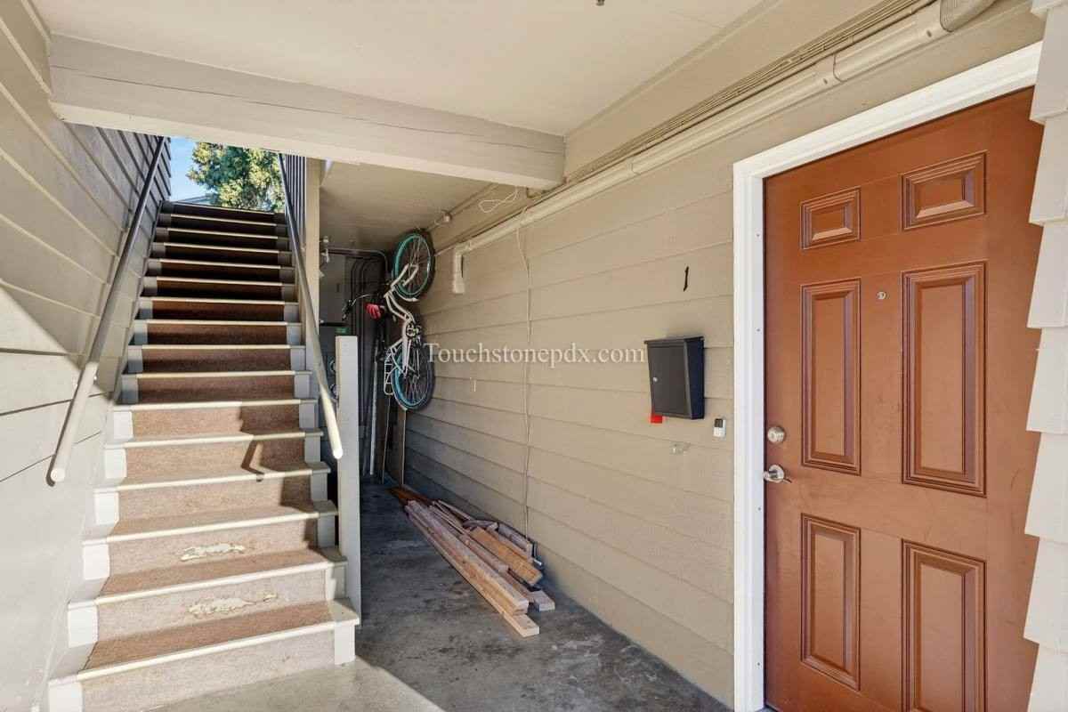 2289 5th Ave #1 - Photo 3 of 9