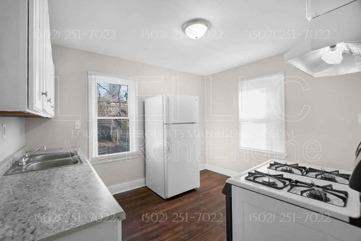 4503 Grand Ave - Photo 2 of 10