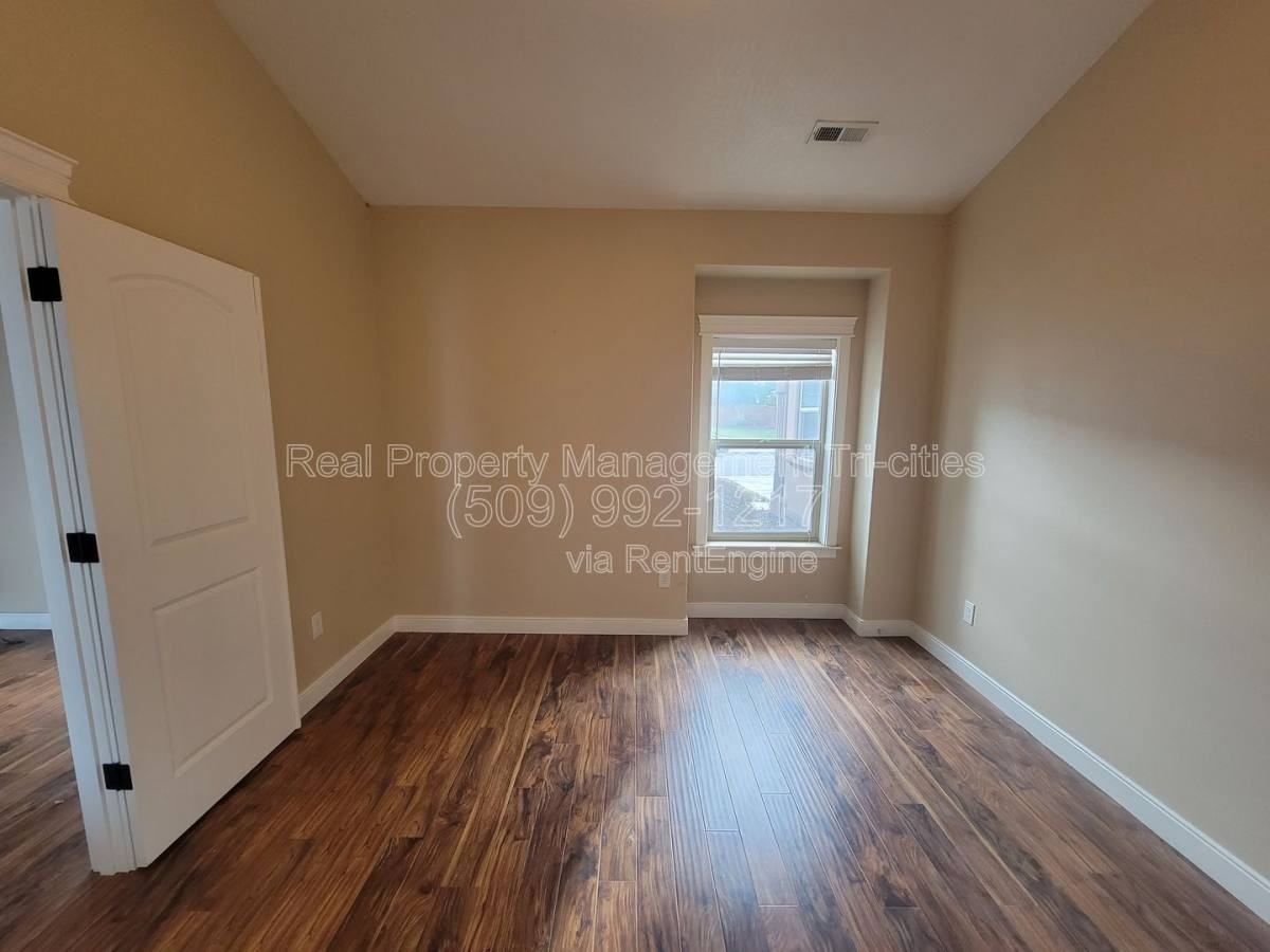 2348 W 49th Ave - Photo 2 of 8