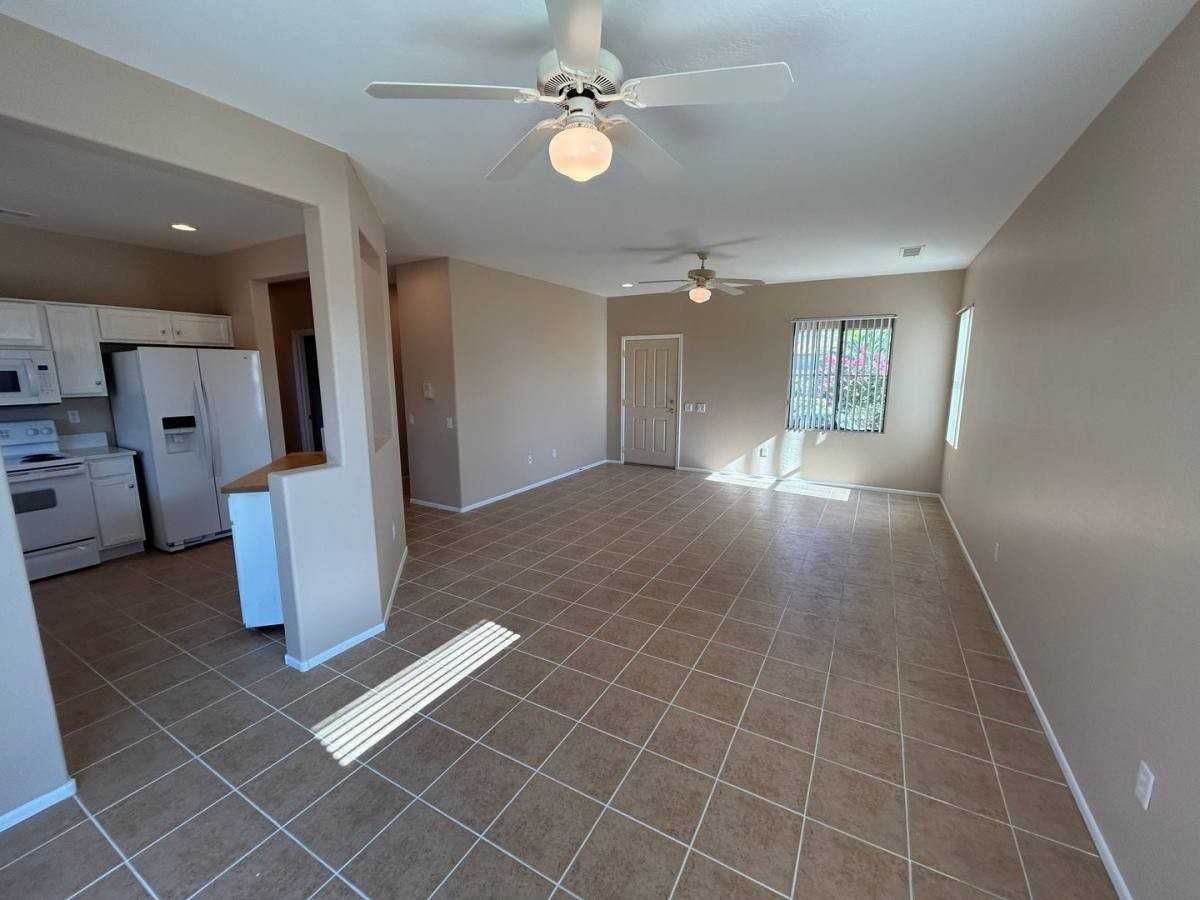 16825 W Cortaro Point Dr - Photo 3 of 10