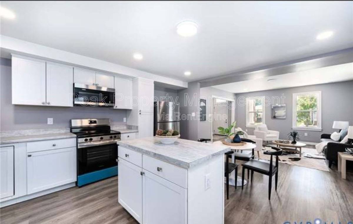 1413 Decatur St - Photo 3 of 9