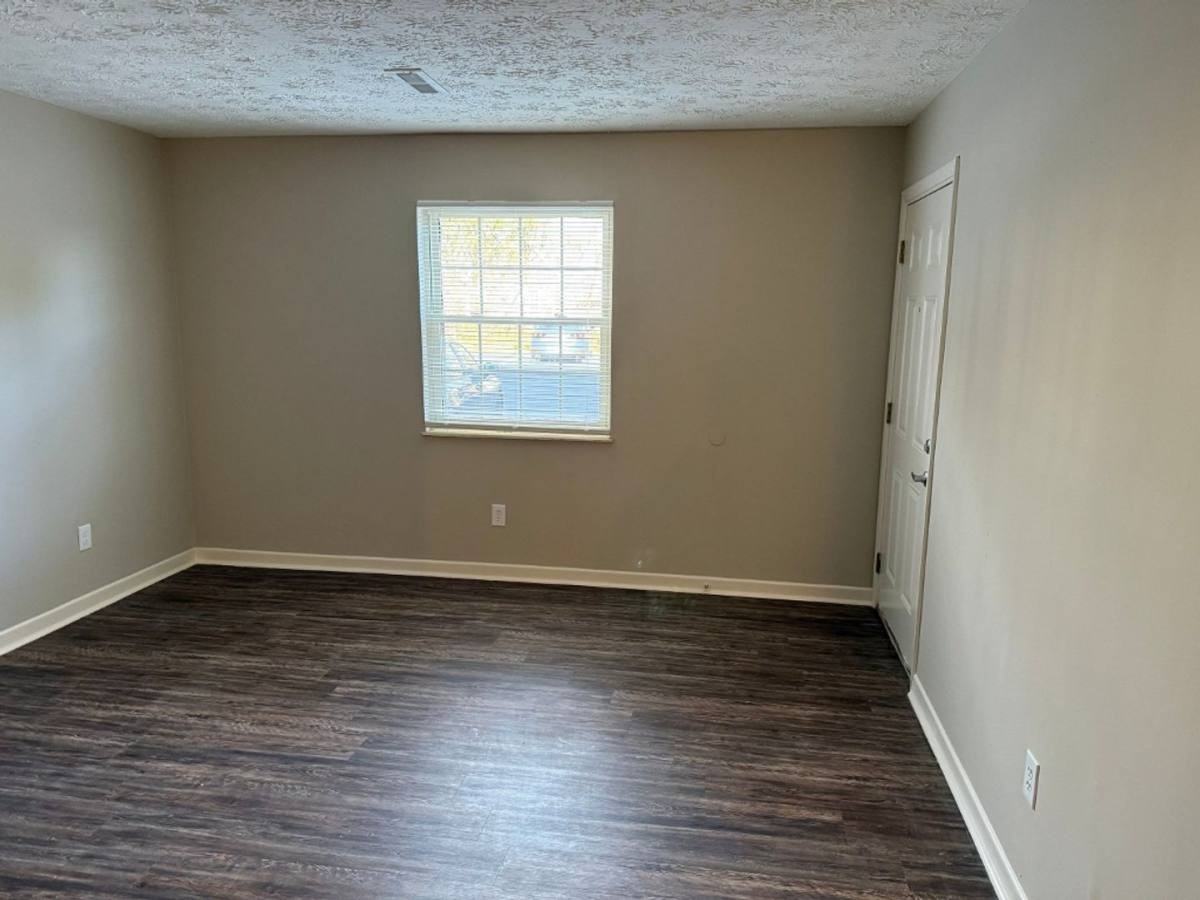 8721 Gleason Dr #B - Photo 2 of 10