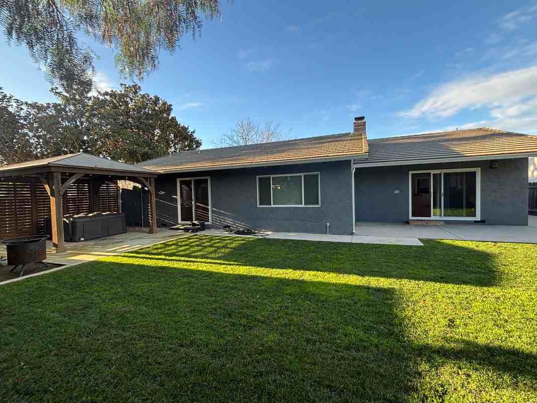 267 Rio Vista Dr - Photo 3 of 31