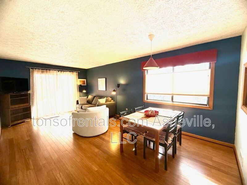 581 Courtwood Ln #3 - Photo 6 of 17