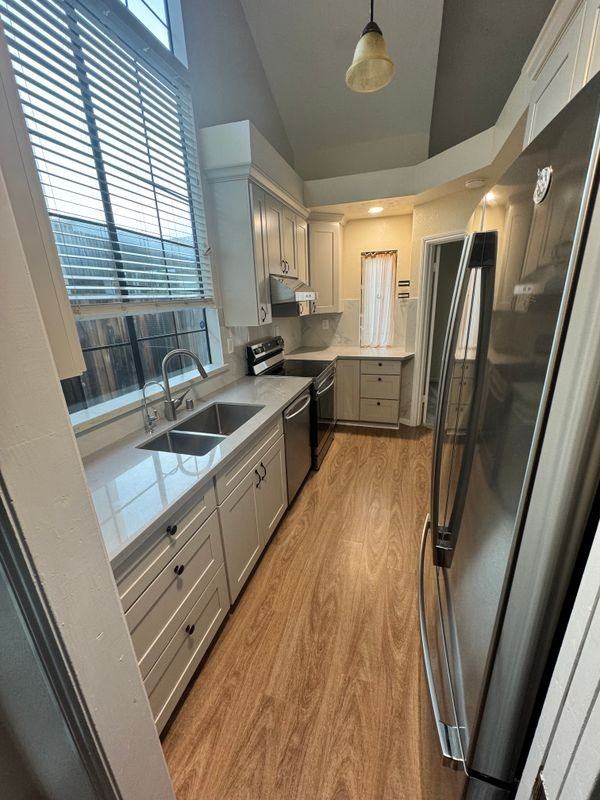 1166 Fox Hollow Ct - Photo 3 of 10