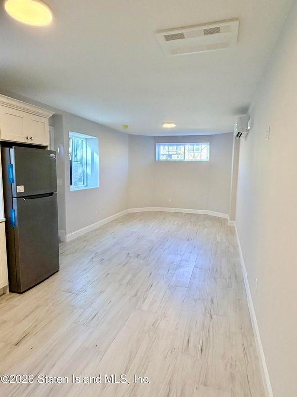 62 Rathbun Ave - Photo 2 of 9