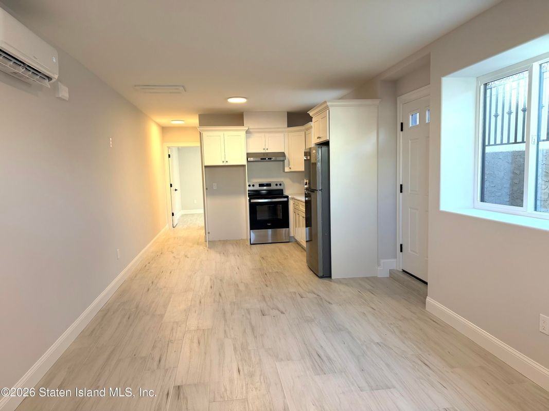 62 Rathbun Ave - Photo 5 of 9