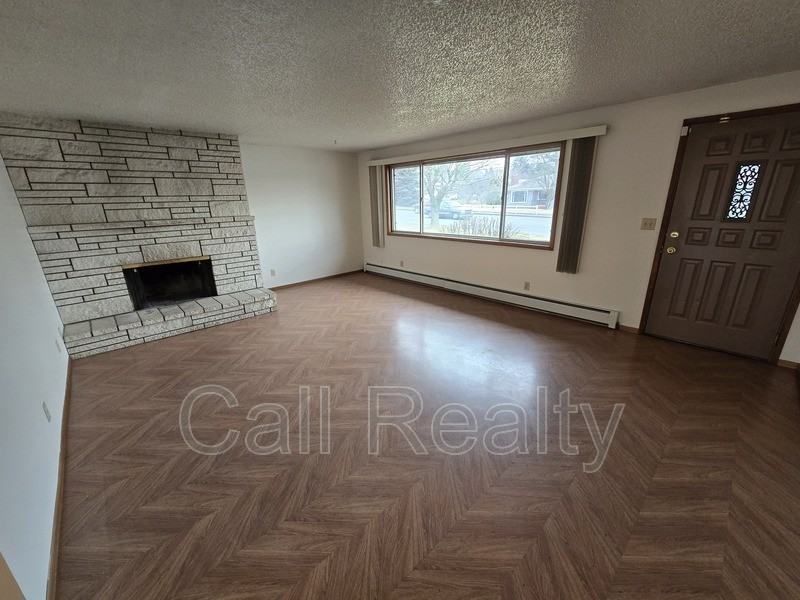 4023 N Argonne Rd - Photo 3 of 15