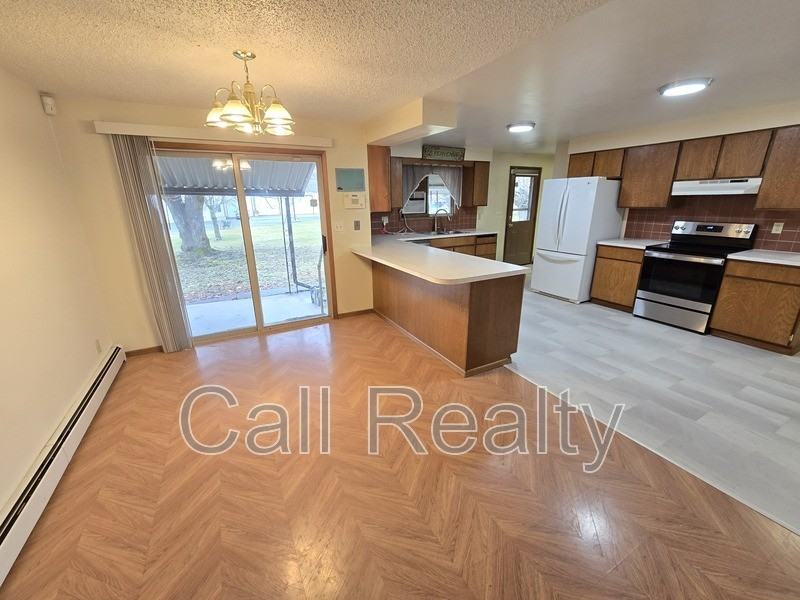 4023 N Argonne Rd - Photo 4 of 15