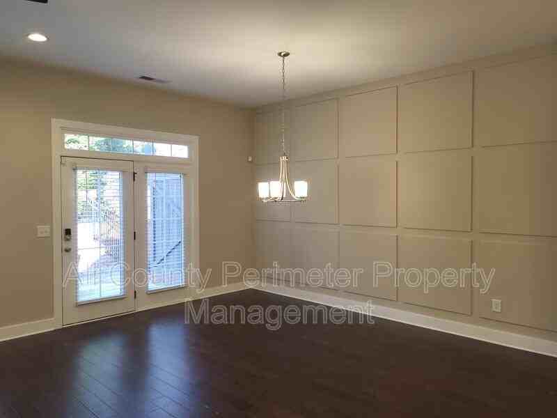 5728 Taylor Way - Photo 7 of 18