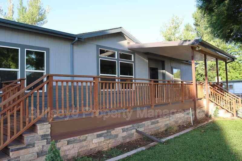 313 E 1/2 St N - Photo 7 of 34