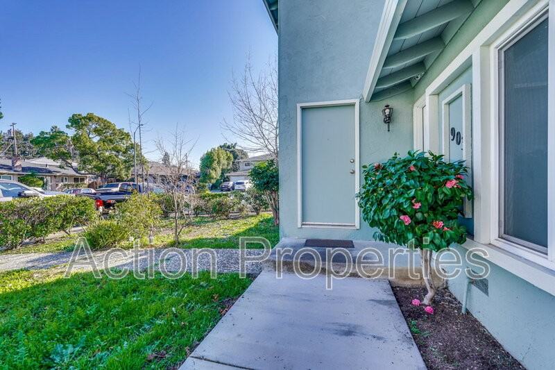 903 Suntree Ct - Photo 3 of 29