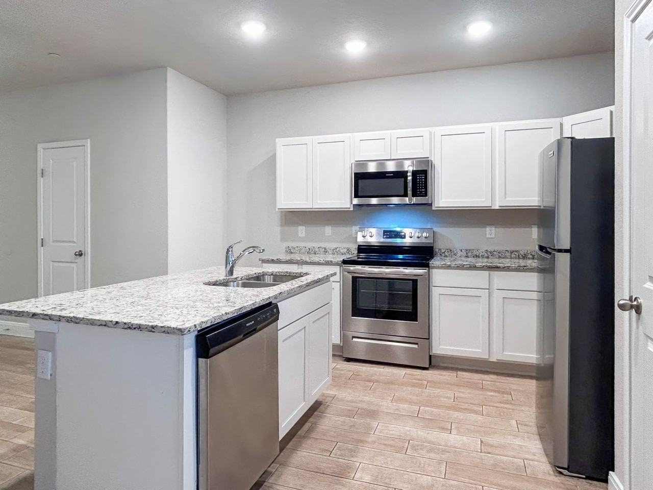 13006 Reid Mdws - Photo 6 of 21