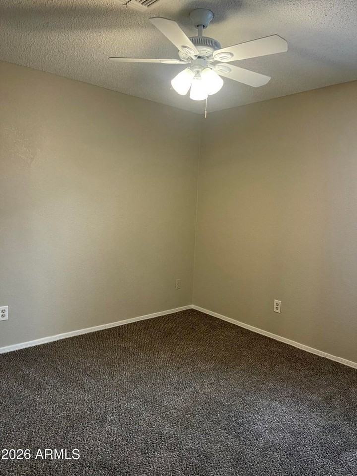 8509 W Colter St - Photo 5 of 18