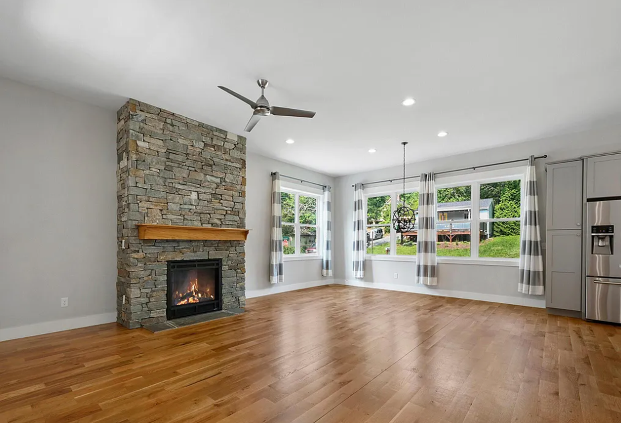 9 Pennsylvania Ave - Photo 2 of 22