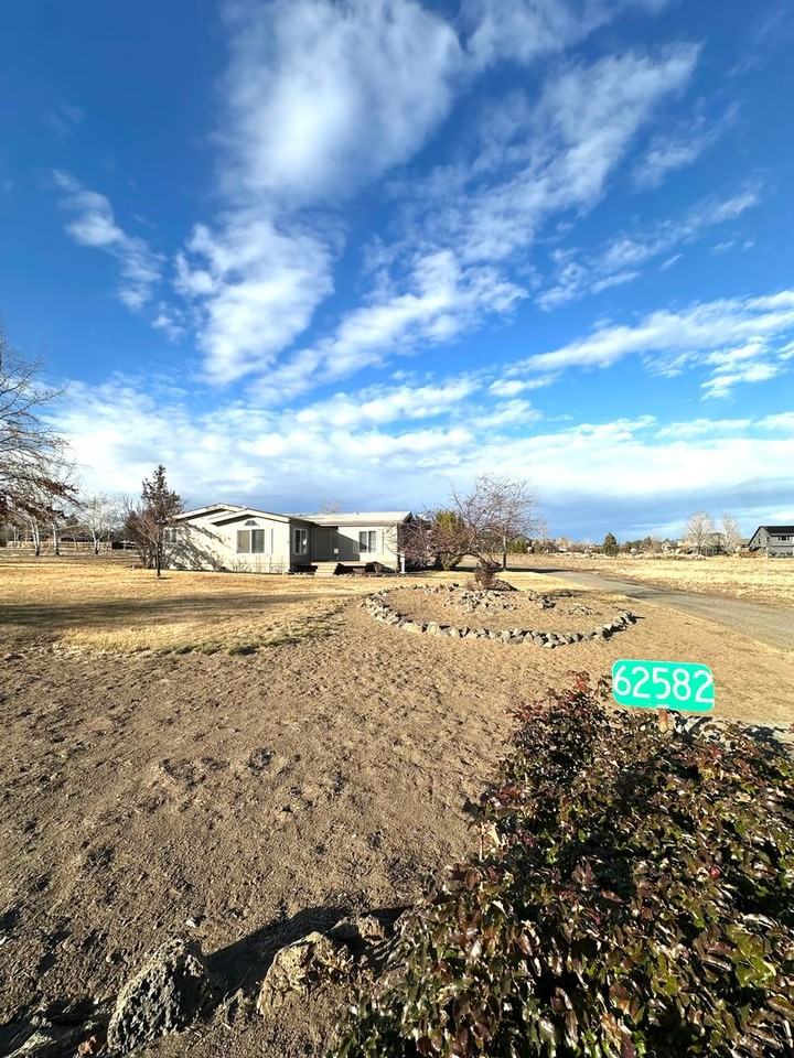 62582 Eagle Rd - Photo 2 of 44