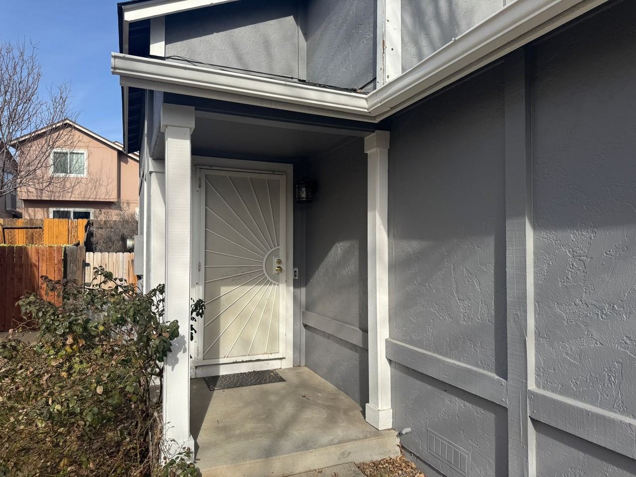 1675 Round Mountain Cir - Photo 3 of 22