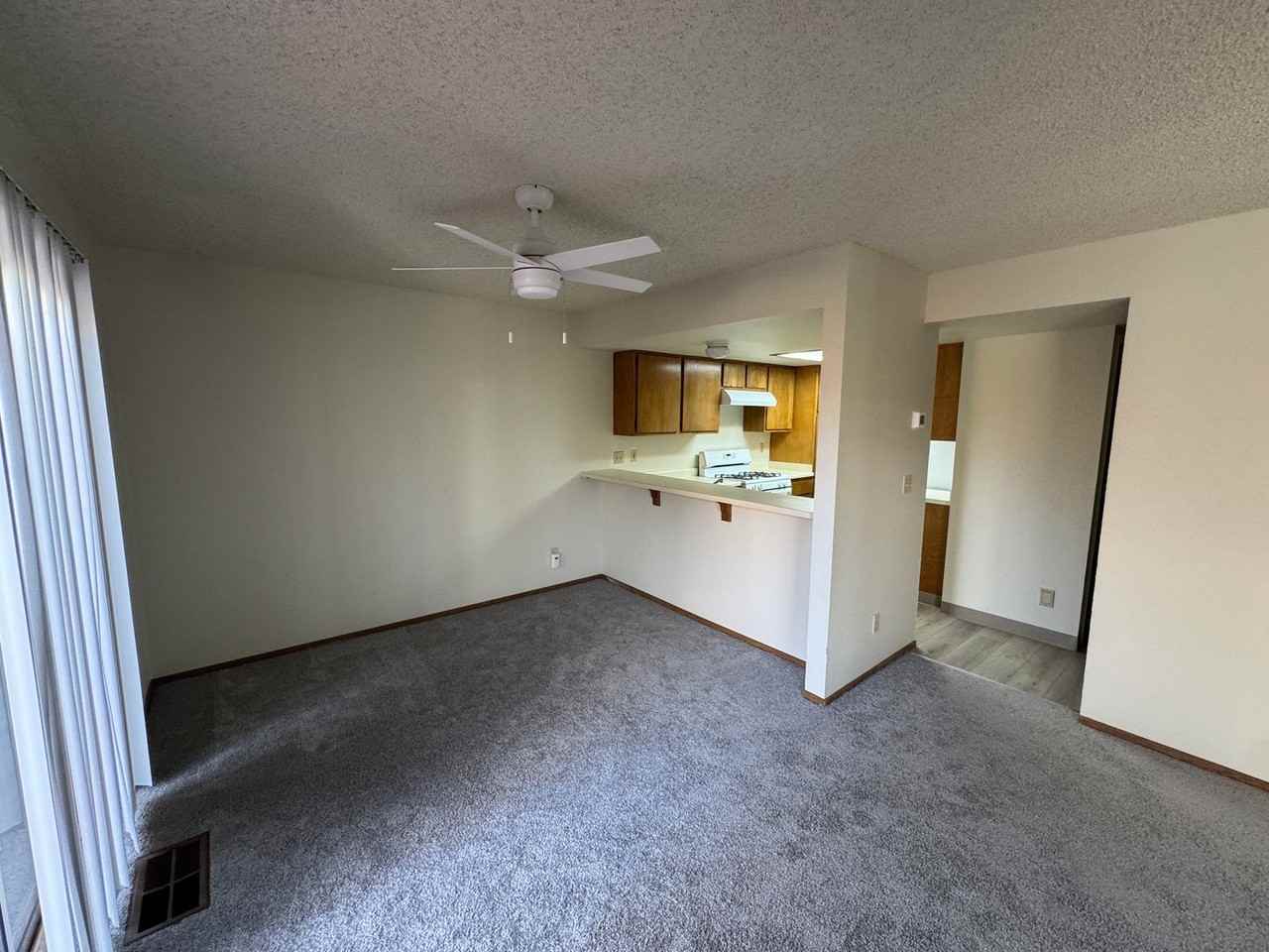 1675 Round Mountain Cir - Photo 5 of 22