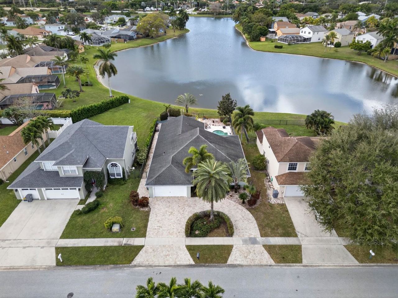 9121 Paragon Way - Photo 6 of 49