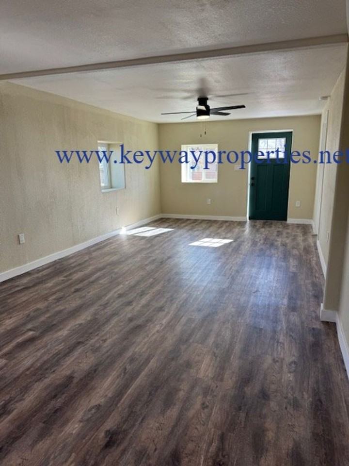 1717 Gonzales Rd Sw - Photo 6 of 16