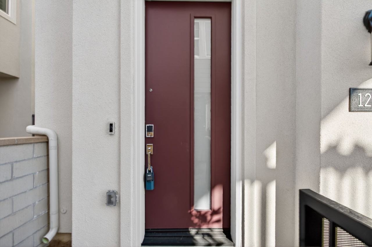 1220 Windmill Rd - Photo 3 of 24