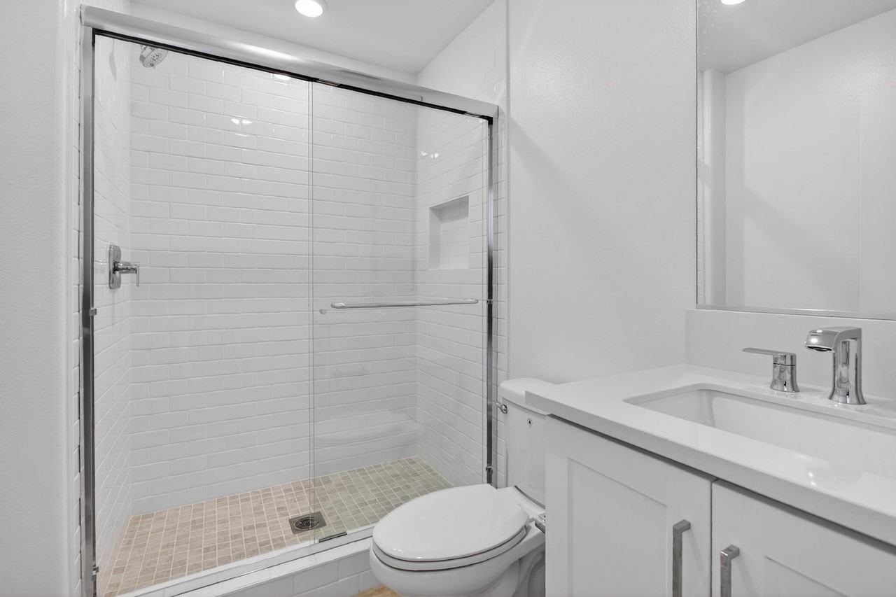 1220 Windmill Rd - Photo 6 of 24