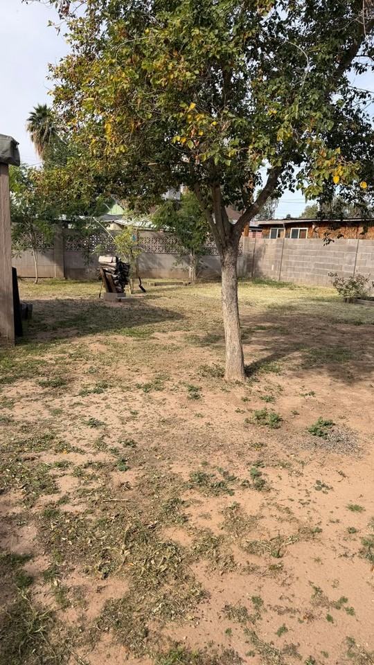 160 N Hibbert - Photo 6 of 7